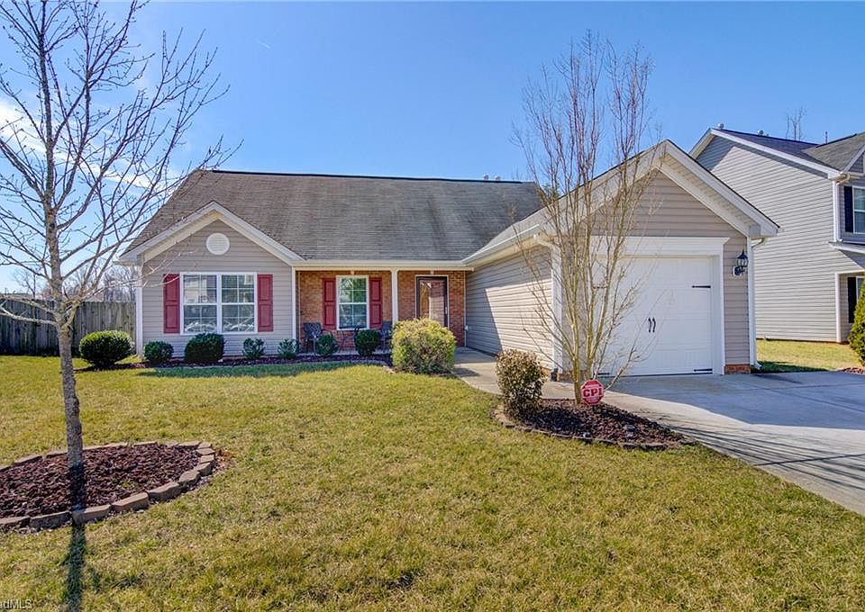 1st image of 2716 Quail Oaks Dr
