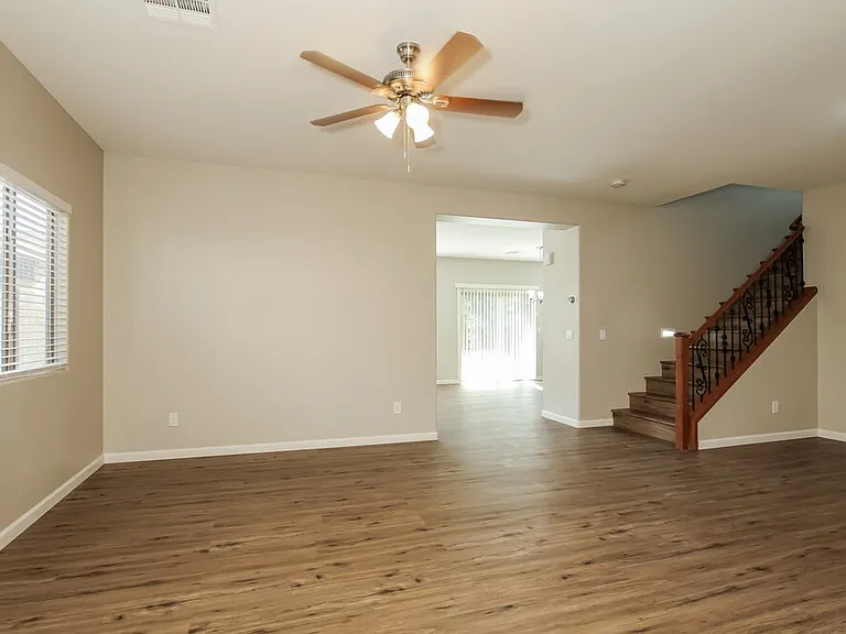 12121 W Avenida Del Rey — Photo 5