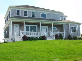 2 Railway Blf, West Yarmouth, MA 02673
