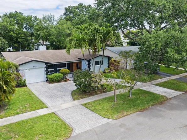 5421 Buchanan St, Hollywood, FL 33021