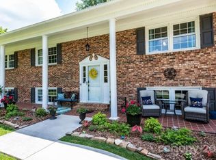 1921 12th St NE, Hickory, NC 28601