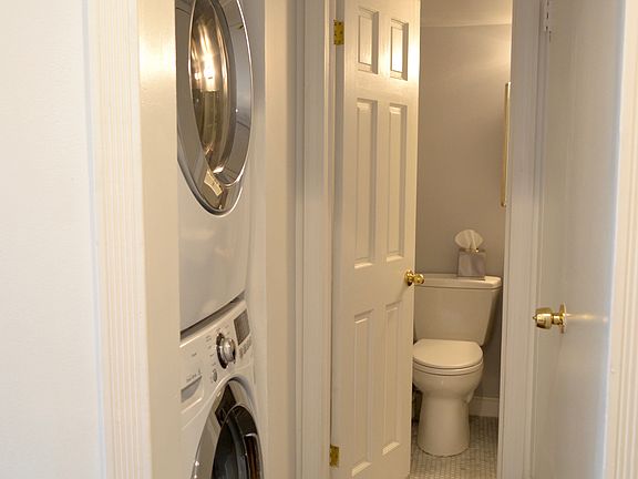 2nd image of 337 Grand Ave #B