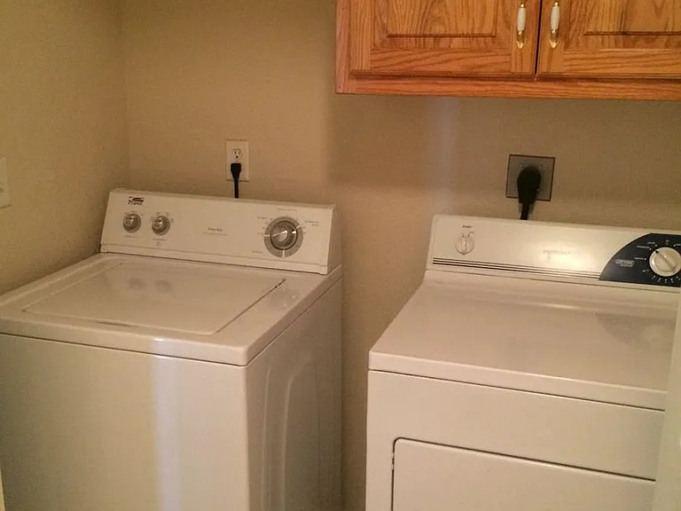 601 Elm St — Photo 10
