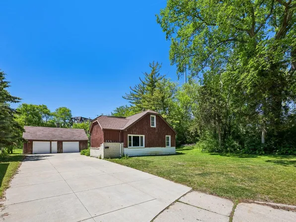 509 S 105th STREET, West Allis, WI 53214