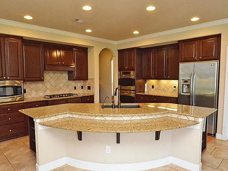 510 McAllister Ave — Photo 6