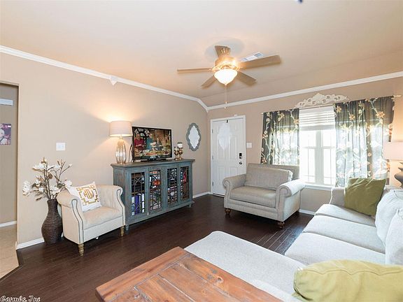 3rd image of 2208 San Luis Blvd