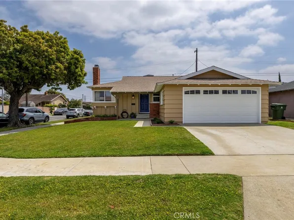 832 W 169th St, Gardena, CA 90247