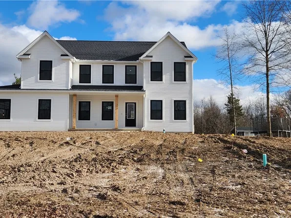 5189 Country Club Trl, Lewiston, NY 14092