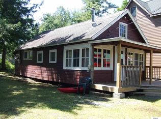105 Montanyu Ln, Caroga Lake, NY 12032