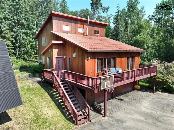 1091 W Chena Hills Dr, Fairbanks, AK 99709