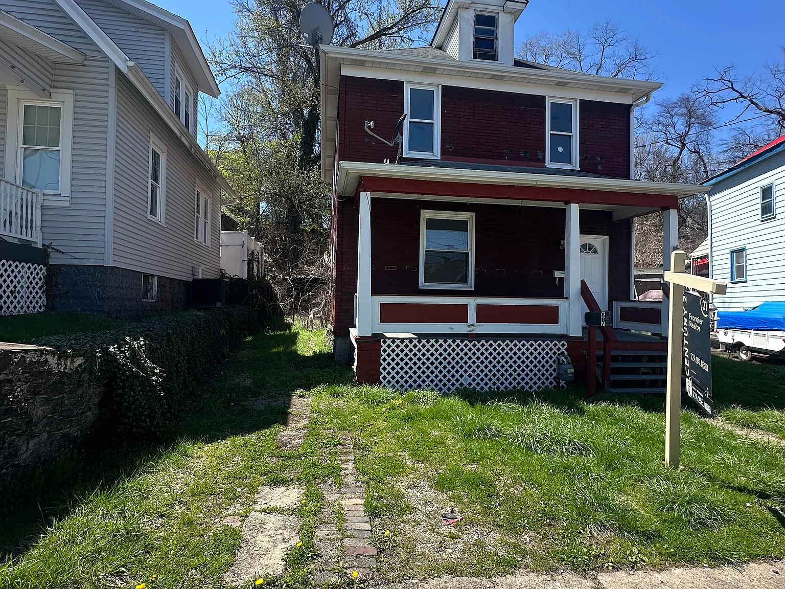817 Heslep Ave — Photo 2