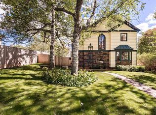 2424 E 2nd St, Duluth, MN 55812