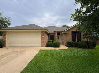 515 Armstrong Dr, Belton, TX 76513