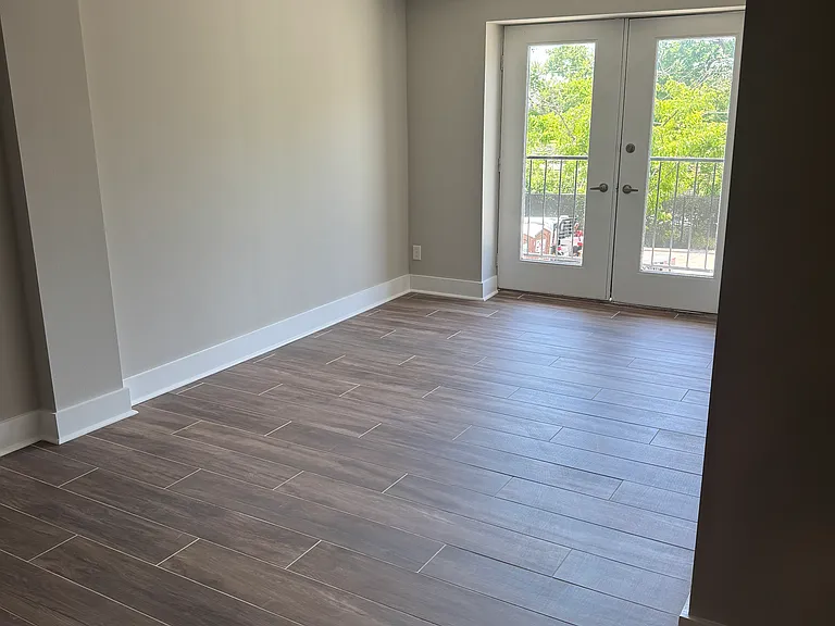 5630 Pershing Ave #25 — Photo 4