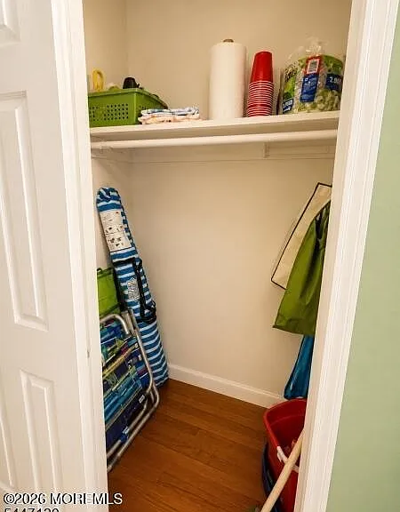 728 Greens Ave #17 — Photo 6