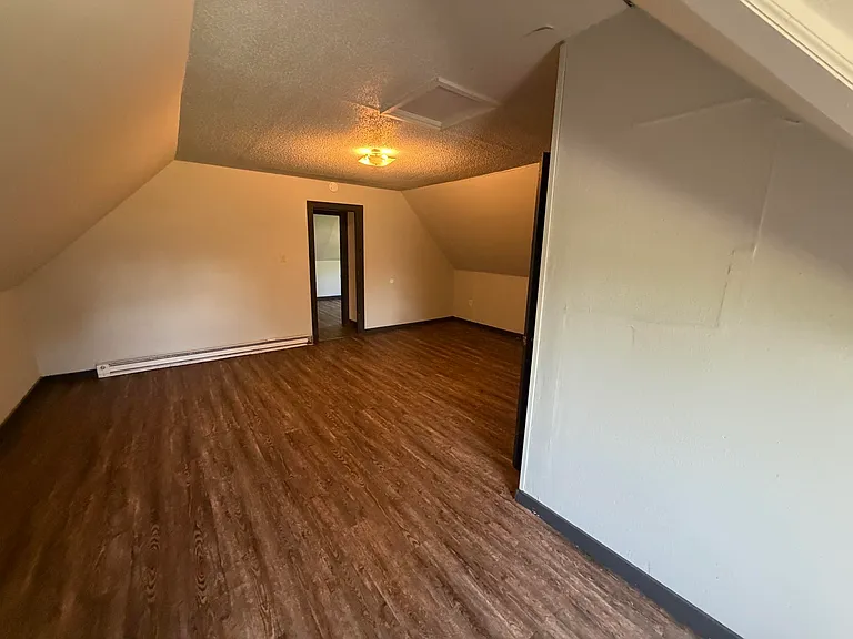 4 Tilman Ave — Photo 17