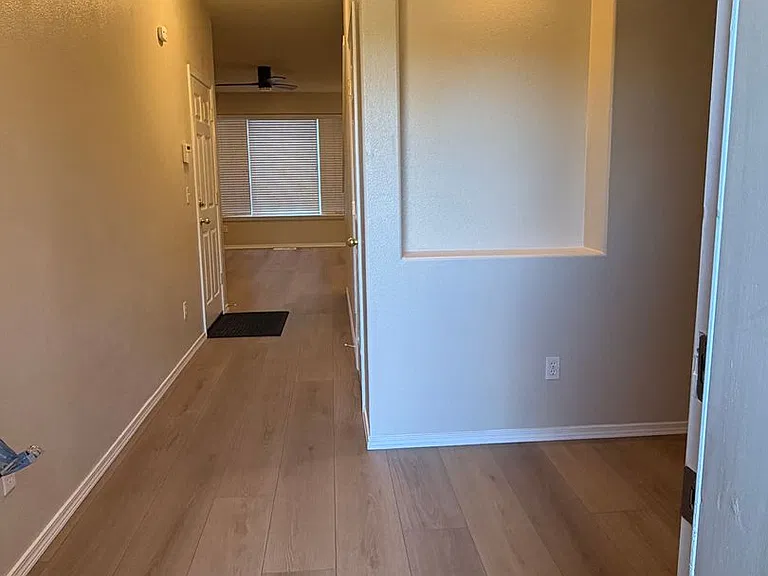 413 Roger Smith Dr — Photo 9