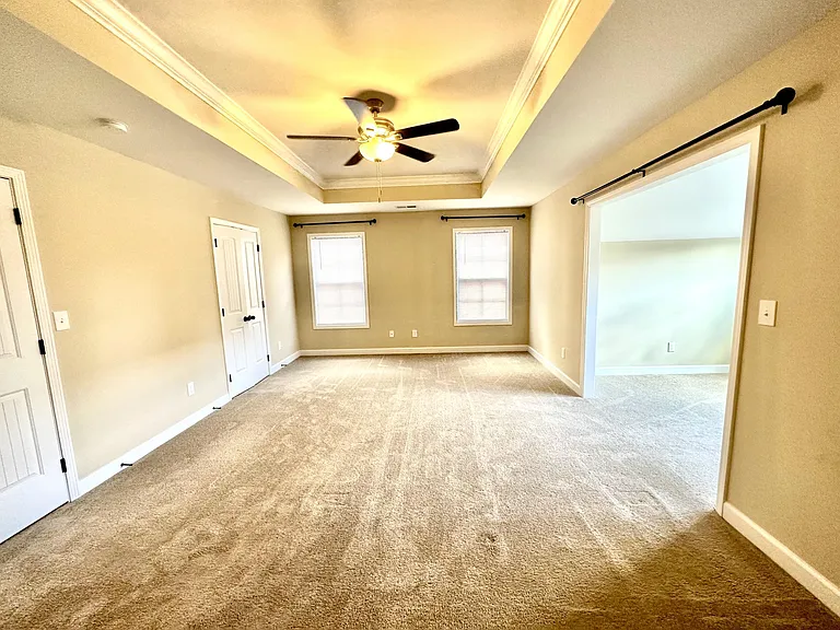 613 Estrella Dr — Photo 12