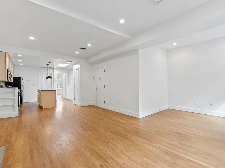 284 Carlton Ave #3 — Photo 4