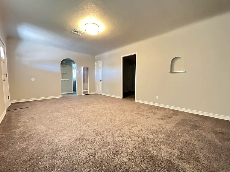 408 Ramona Ave — Photo 8