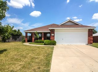 823 Sherry Ln S, Krugerville, TX 76227