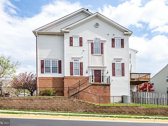 3rd image of 6251 Auburn Leaf Ln