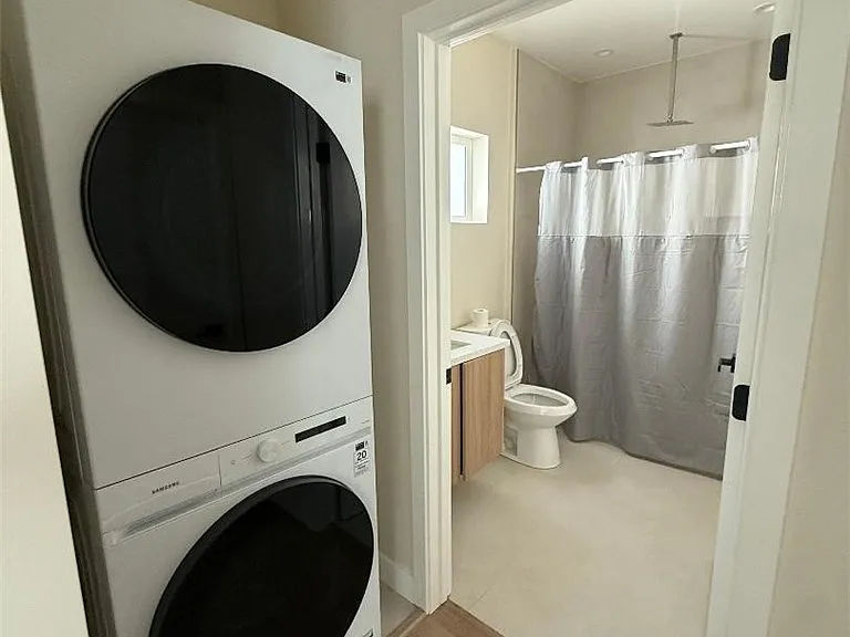 7828 Kyle St — Photo 12