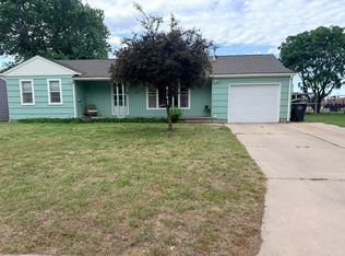 49 Random Rd, Hutchinson, KS 67502