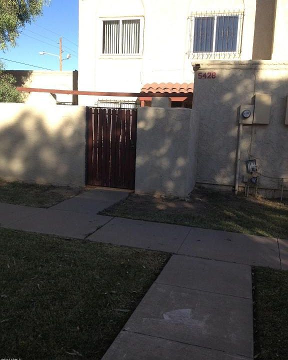 1st image of 5428 W Lynwood St