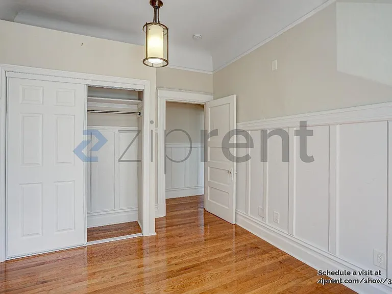 2132 Jones St — Photo 11