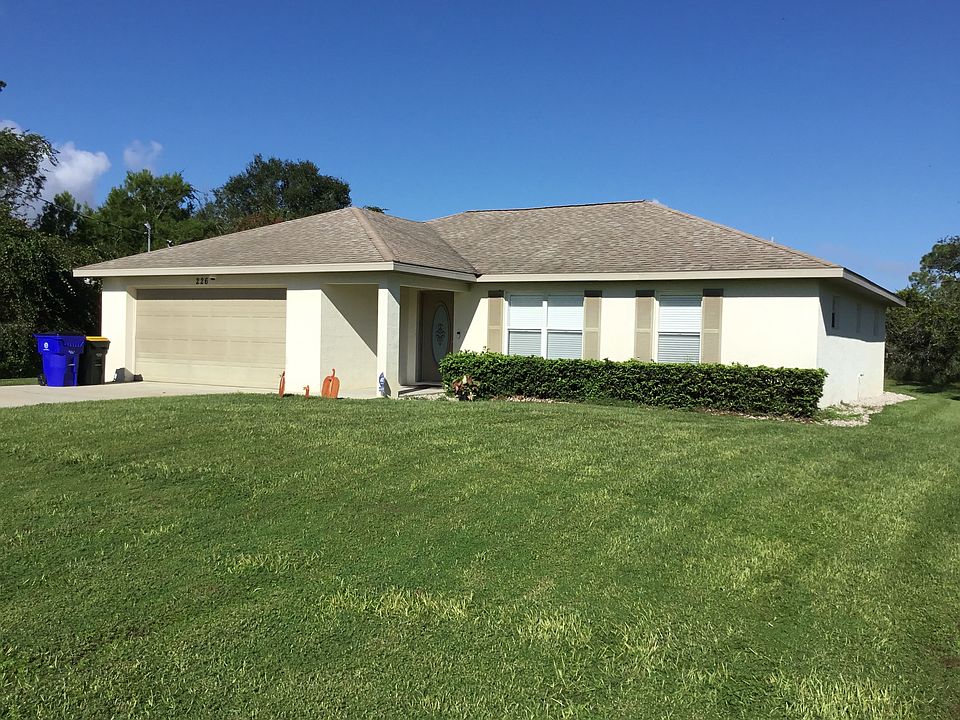 1st image of 226 Bottlebrush Ave