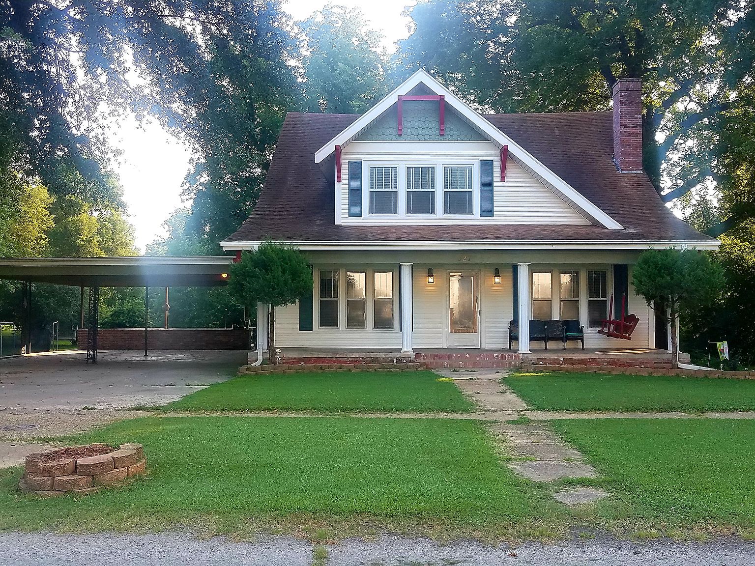 327 W Orr St, Piggott, AR 72454 Zillow