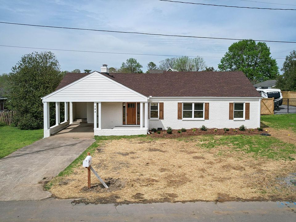 1st image of 204 16th St