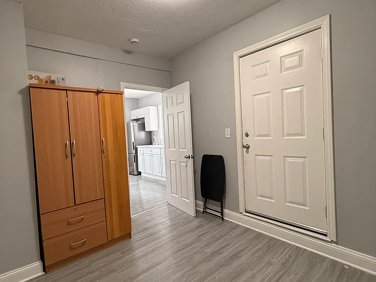 154 Marshall St #1 — Photo 12
