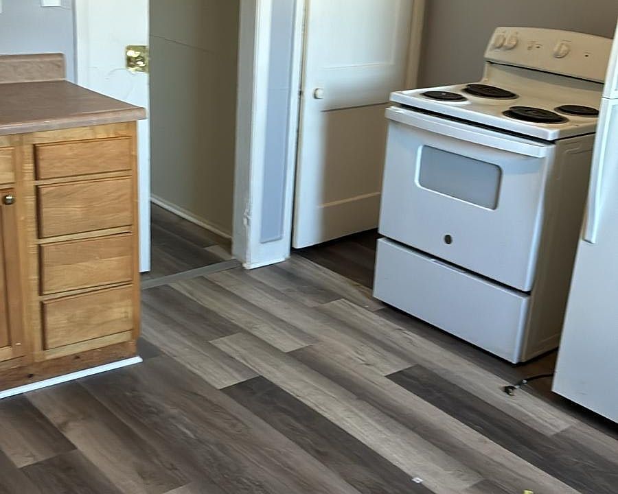 1st image of 101 S Roosevelt Ave APT 1