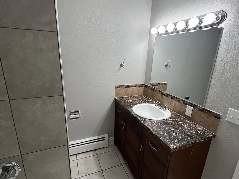 305 Cottonwood Ln #10 — Photo 7