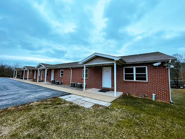 1330 Strangford Rd #107 — Photo 15