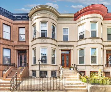 201 Maple St, Brooklyn, NY, 11225