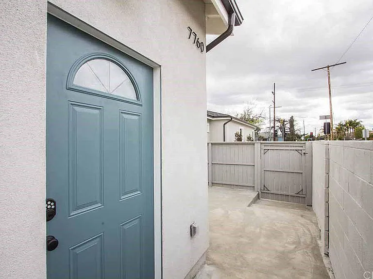 7760 Tujunga Ave — Photo 13