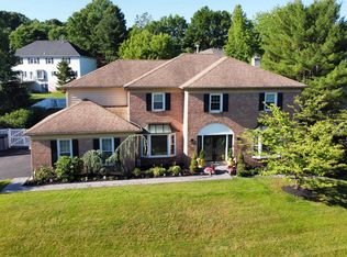 2006 Country Club Dr, Doylestown, PA 18901