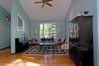 3rd image of 77 Linden Ave