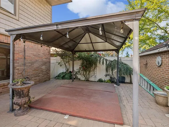 164-53 85th Street image 37 of 40