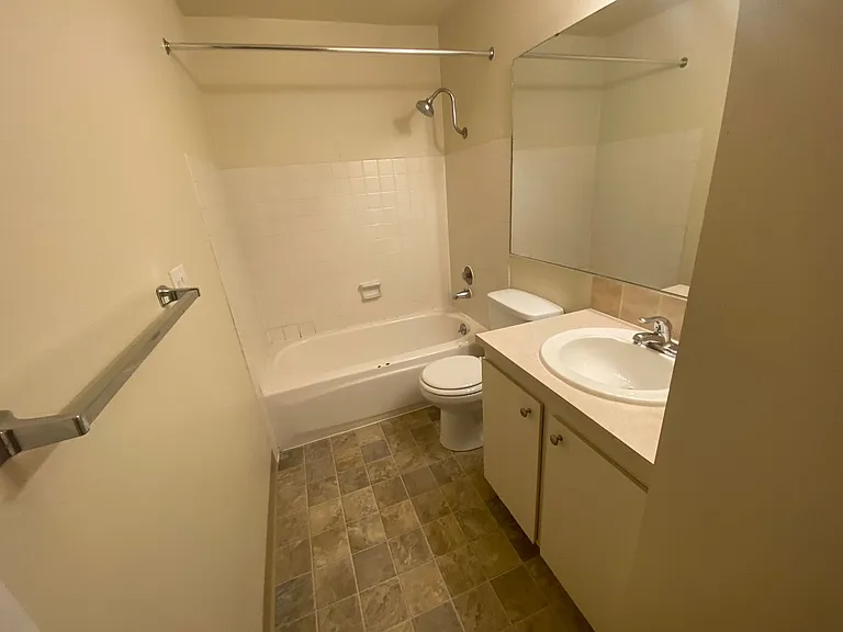 Ravenna House — Photo 13