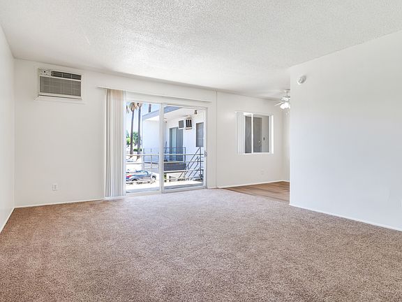 3rd image of 11284 Bellaire St APT 12