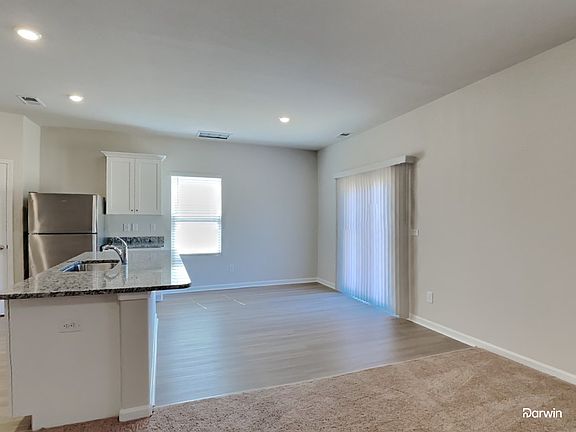 5th image of 349 Taverners Ln