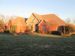 411 Stoney Ln, Cadiz, KY 42211