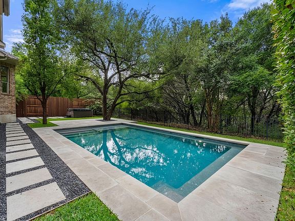 2nd image of 2508 Lipizzan Dr