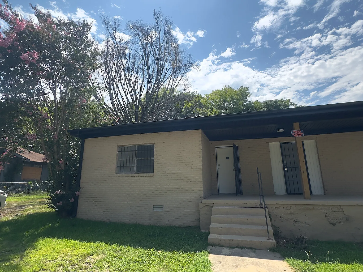 2 bed, 1.5 bath, $1,099 — Photo 1