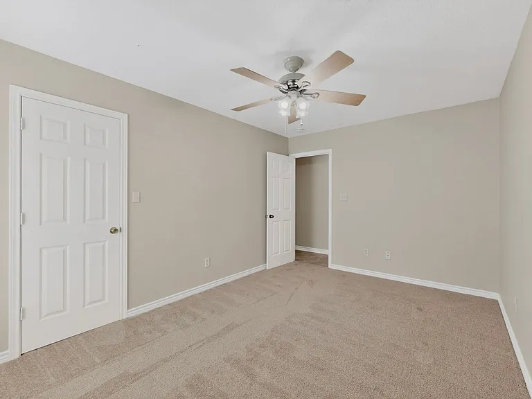 117 W Wilson Ave — Photo 22