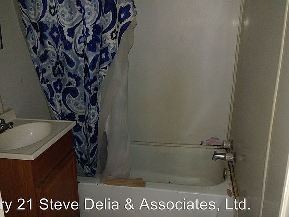 5th image of 1017 McArthur St #B